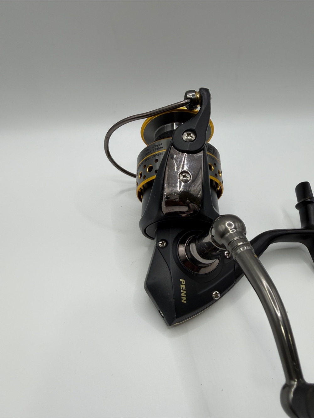 Penn battle 4000 Spinning Reel with Gold-Trim Spool - Unbranded - Picture 4 of 4